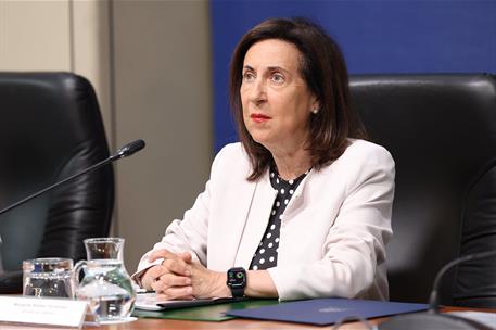 La ministra de Defensa, Margarita Robles, durante la videoconferencia con los responsables de los contingentes desplegados en Es