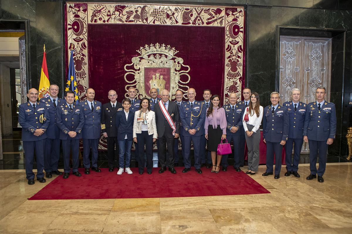 Foto de familia del acto