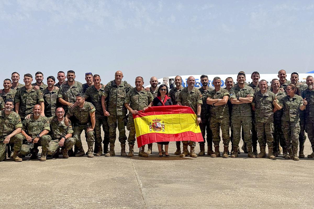 La ministra de Defensa, Margarita Robles, en Sevilla