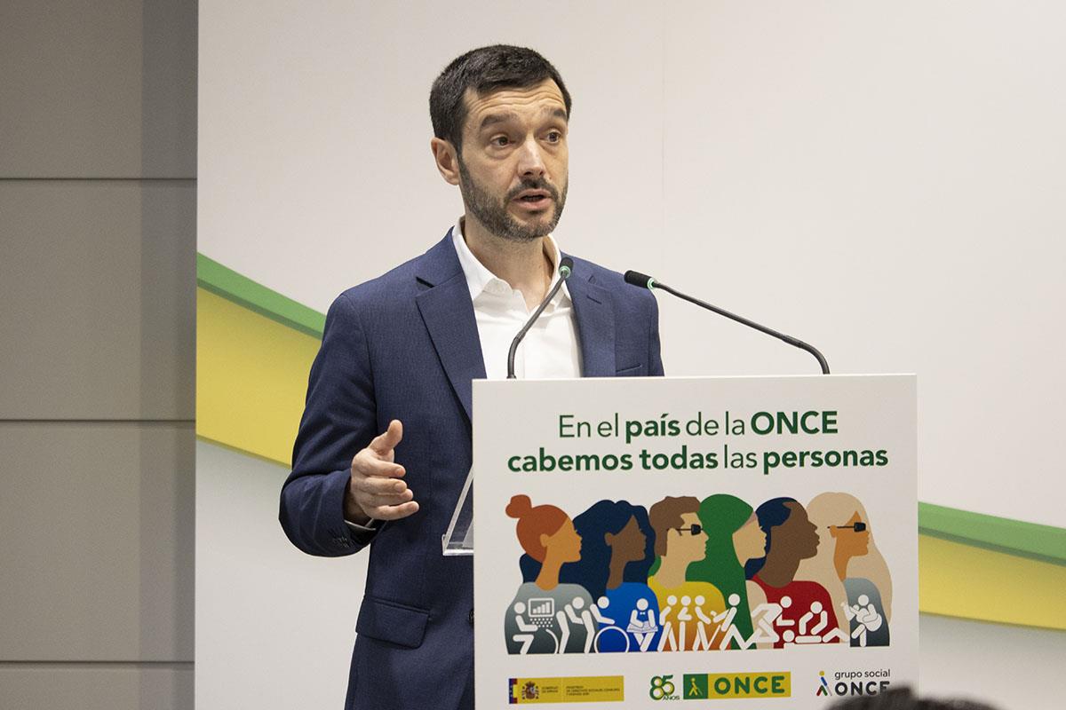 El ministro de Derechos Sociales, Consumo y Agenda 2030, Pablo Bustinduy, durante la clausura del acto.