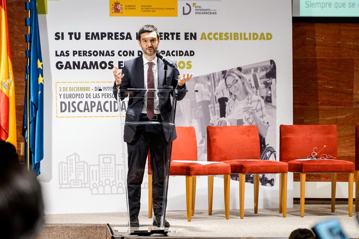 El ministro de Derechos Sociales, Consumo y Agenda 2030, Pablo Bustinduy, en un acto sobre discapacidad.