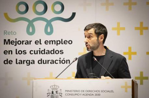 ​​​El ministro de Derechos Sociales, Consumo y Agenda 2030, Pablo Bustinduy, durante el acto.