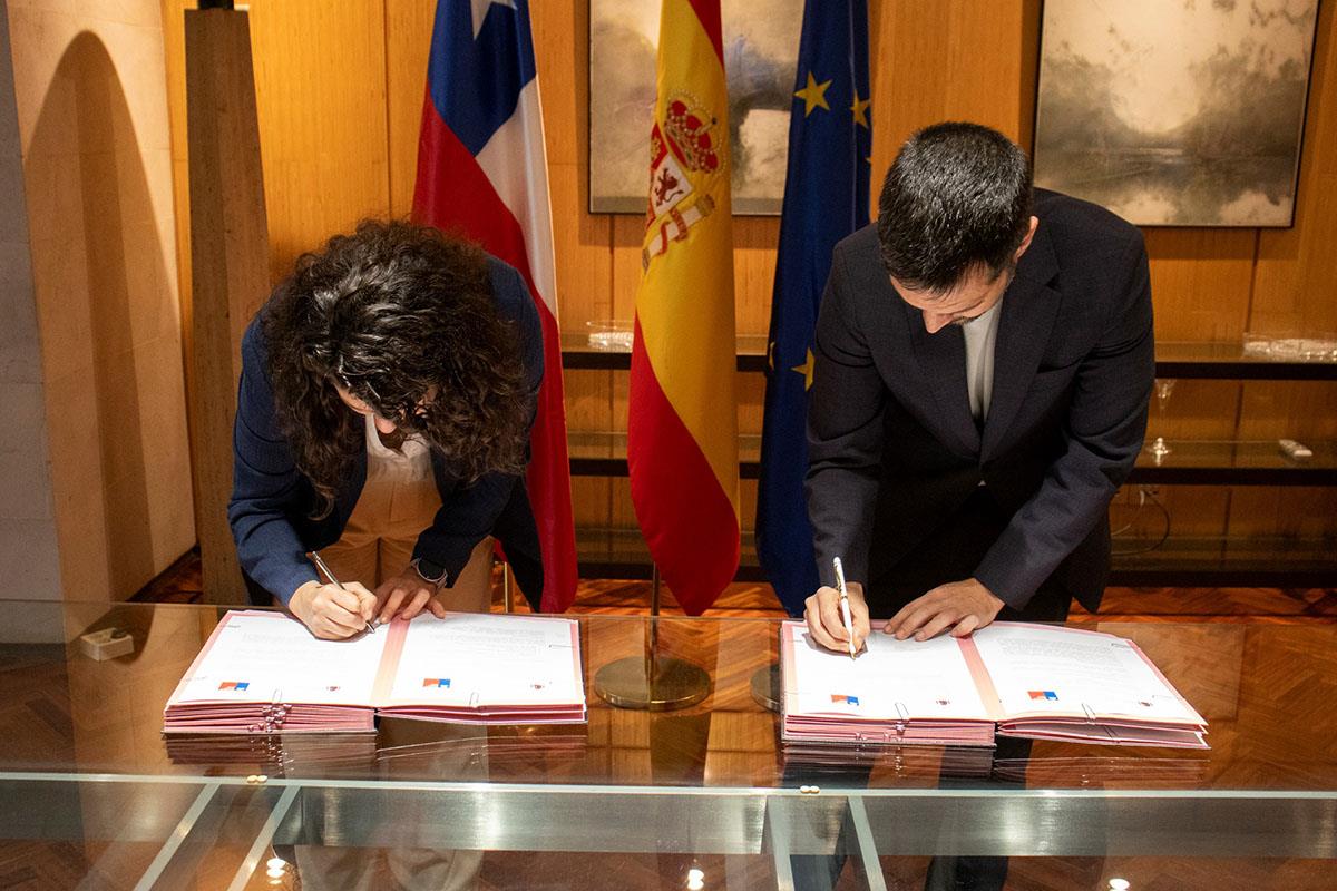 30/06/2025. Spain and Chile strengthen cooperation to accelerate change in the care model. The Minister for Social Rights, Consumer Affairs ...