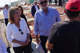 La ministra para la Transición Ecológica en funciones, Teresa Ribera, visita el Mar Menor