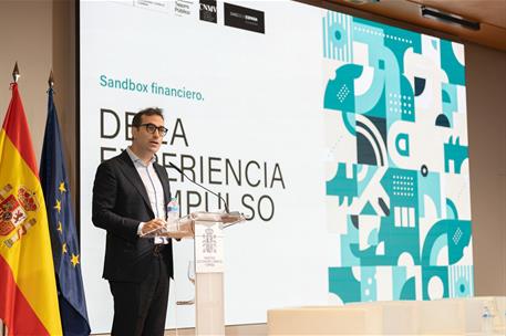 El vicepresidente primero y ministro de Economía, Comercio y Empresa, Carlos Cuerpo, durante el acto de presentación de las nove