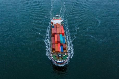 Buque en un trayecto de comercio exterior