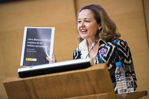 La ministra Nadia Calviño durante la presentación del Libro Blanco