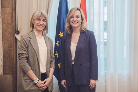 La alcaldesa de Granollers, Alba Barnusell i Ortuño, y la ministra de Educación, Formación Profesional y Deportes, Pilar Alegría