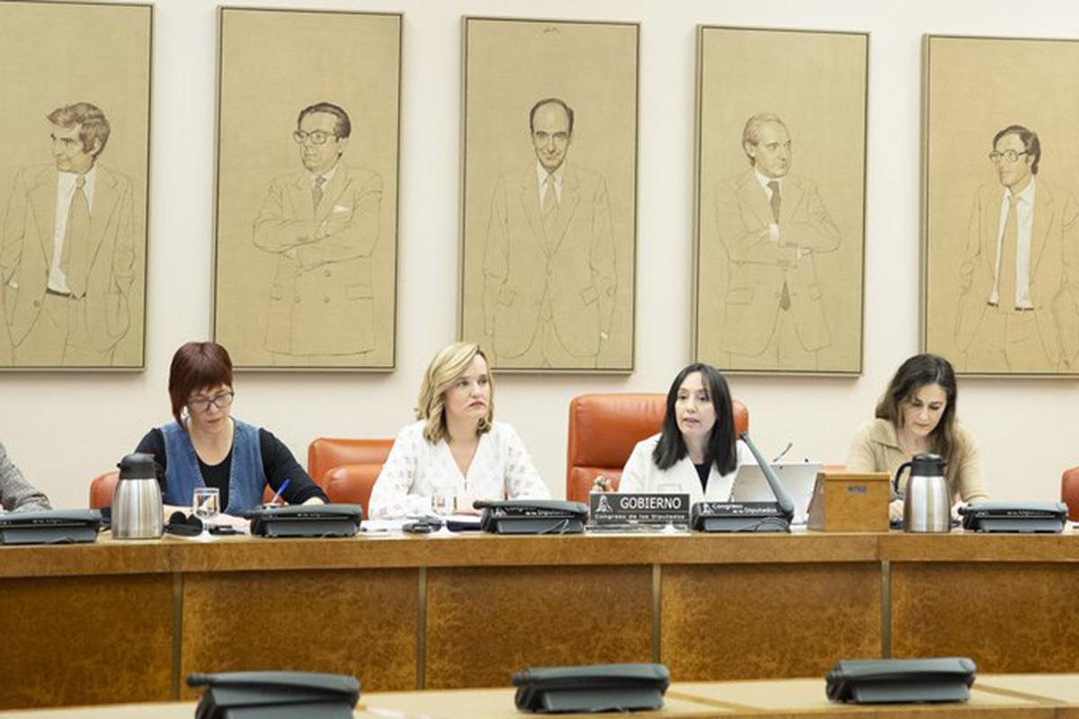 Pilar Alegría, en la Comisión de Educación, Formación Profesional y Deportes del Congreso