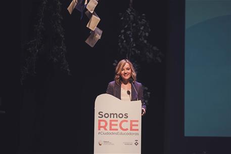 La ministra de Educación, Formación Profesional y Deportes, Pilar Alegría, inaugura en Viladecans (Barcelona) el 17º Encuentro d