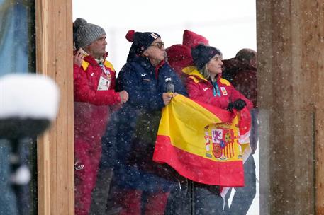 Milagros Tolón anima a los esquiadores españoles