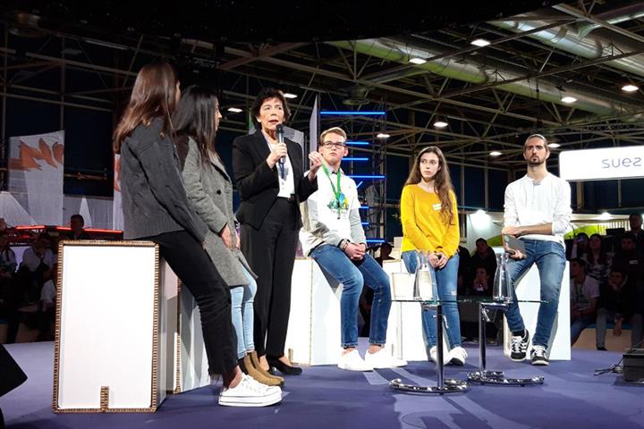 La Moncloa 12 12 19 Isabel Celaa We Have To Turn Our Schools Into Drivers Of Response To This Situation Of Climate Emergency Government News