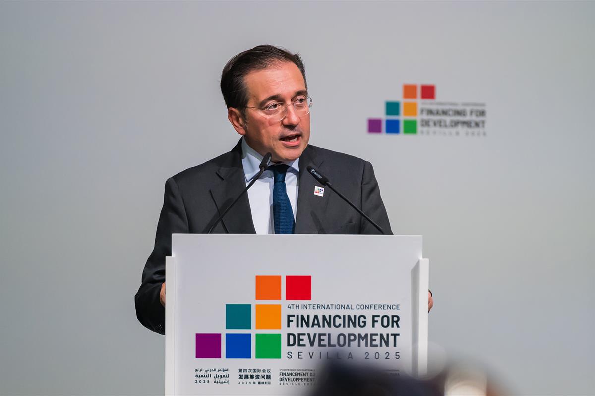 El ministro Albares, en la Conferencia Internacional de Financiación al Desarrollo de Sevilla
