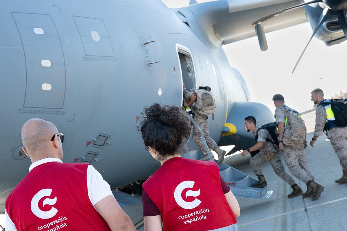 Pesonal de AECID en el envío de ayuda humanitaria a Gaza del pasado 31 de julio