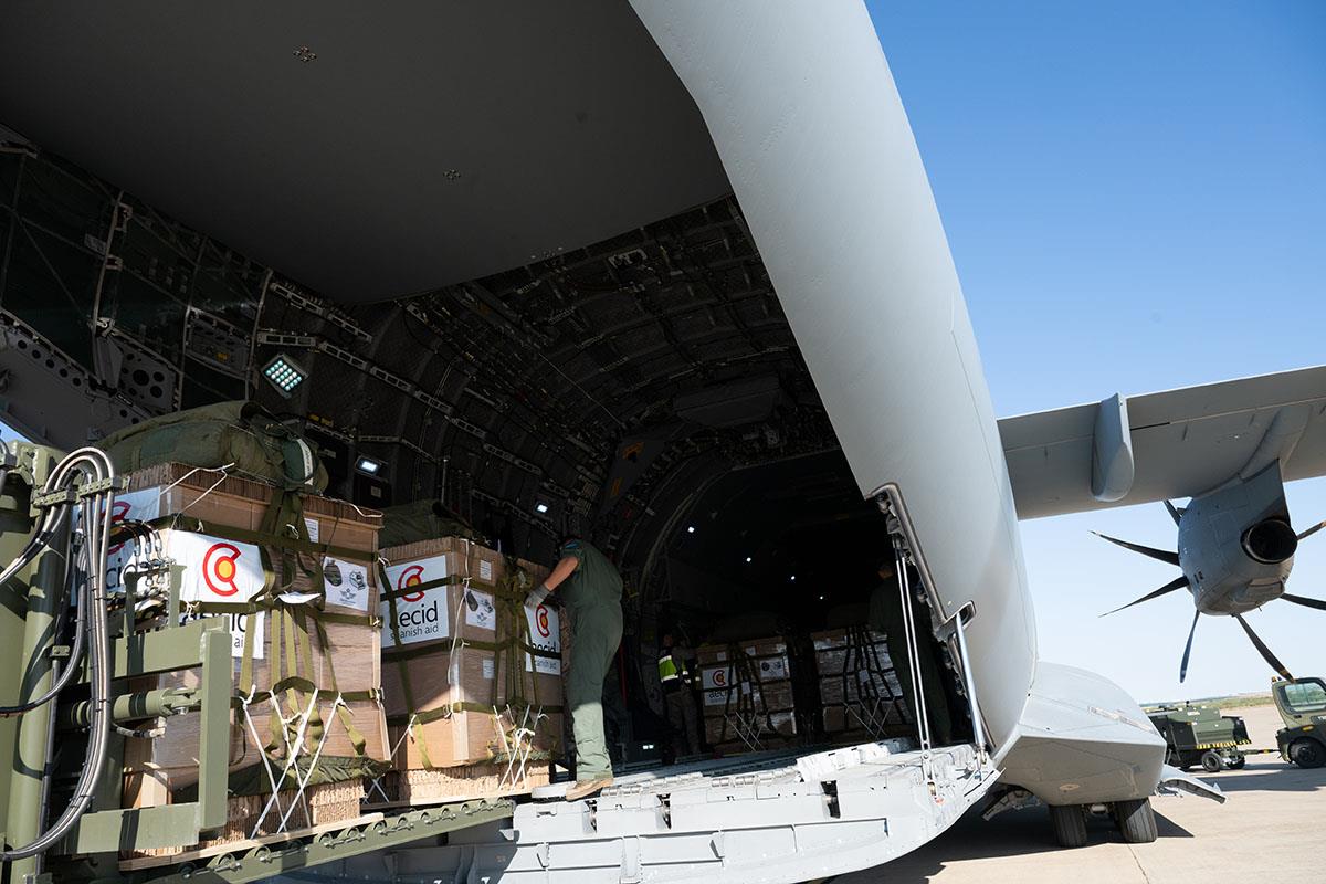 Cargamento de ayuda humanitaria para Gaza en el avión A400 del Ejército del Aire