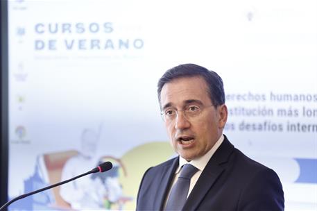 El ministro José Manuel Albares, en la inauguración de un curso de verano de la Universidad Complutense de Madrid