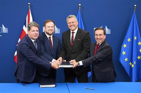 Firma del acuerdo sobre Gibraltar en la Unión Europea.