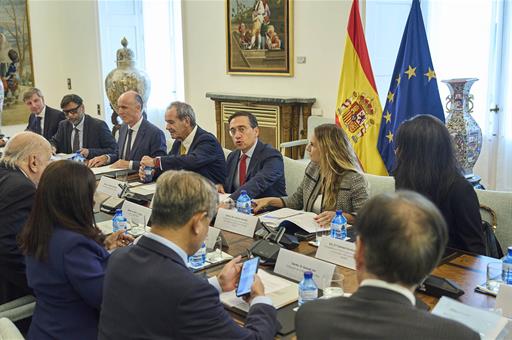 Encuentro de Albares con los embajadores de los Estados Observadores Asociados y nuevos Observadores de la Cumbre de Madrid