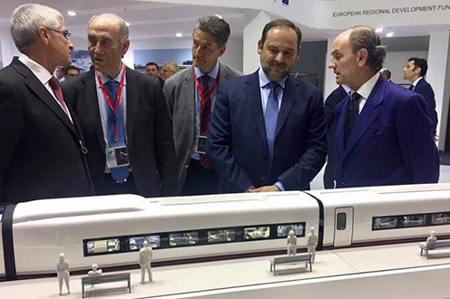 El ministro de Fomento, José Luis Ábalos, ha visitado la Feria Internacional de Tecnología del Transporte