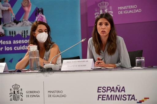 La ministra de Igualdad, Irene Montero, y la secretaria de Estado de Igualdad y Contra la Violencia de Género, Noelia Vera