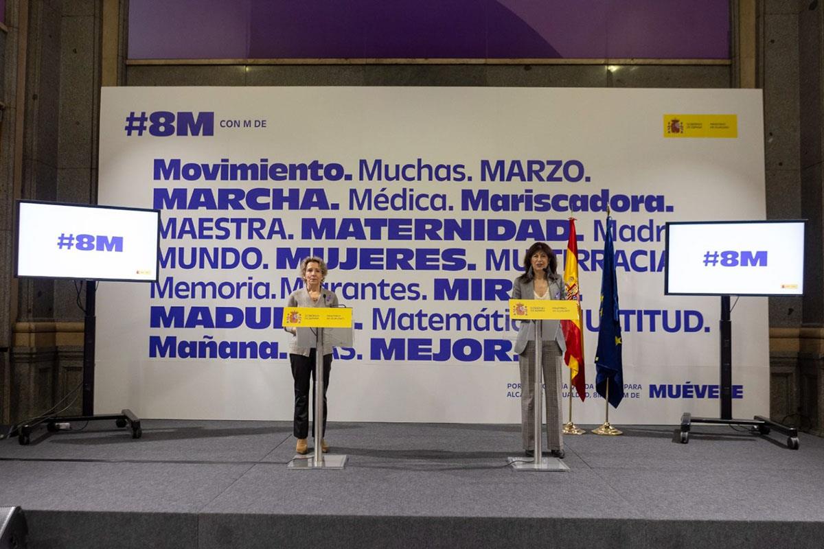  Ana Redondo y Aina Calvo, en la presentación de la campaña del 8M, Día Internacional de las Mujeres.