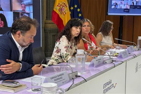 La ministra de Igualdad, Ana Redondo, durante la reunión de urgencia 