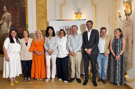 La ministra de Igualdad y el ministro de Cultura durante la presentación de ‘Cultura Orgullosa 2026’