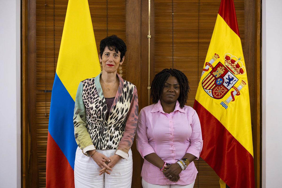 La ministra de Seguridad Social, Inclusión y Migraciones, Elma Saiz, y la vicepresidenta colombiana, Francia Márquez