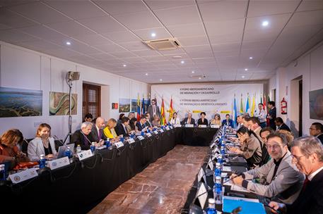 Elma Saiz inaugura el V Foro Iberoamericano de Migración y Desarrollo