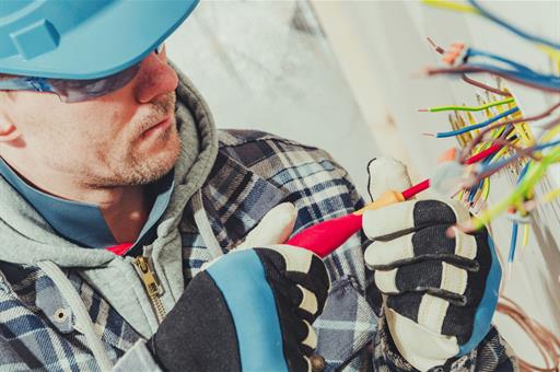 Trabajador electricista
