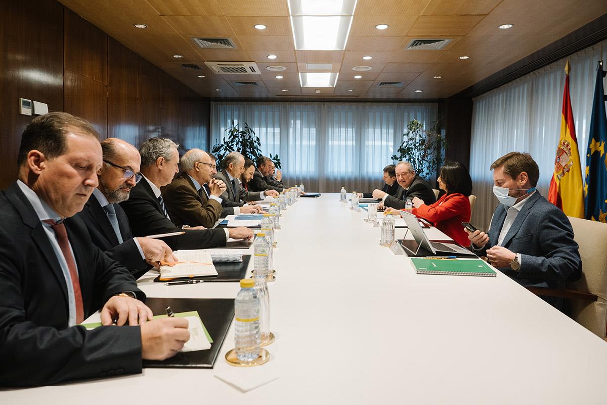 Reunión del ministro de Industria y Turismo con la Alianza por la Competitividad de la Industria Española