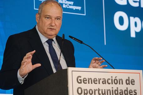 El ministro durante su intervención