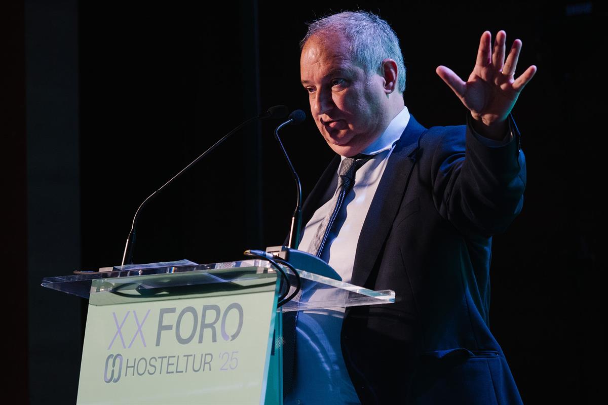 El ministro de Industria y Turismo, Jordi Hereu, inaugura el Foro Hosteltur.