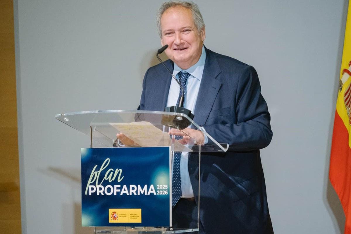 El ministro de Industria y Turismo, Jordi Hereu, presenta el Plan Profarma para reforzar el liderazgo farmacéutico de España.