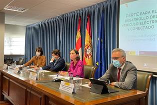 La ministra Reyes Maroto, durante la reunión