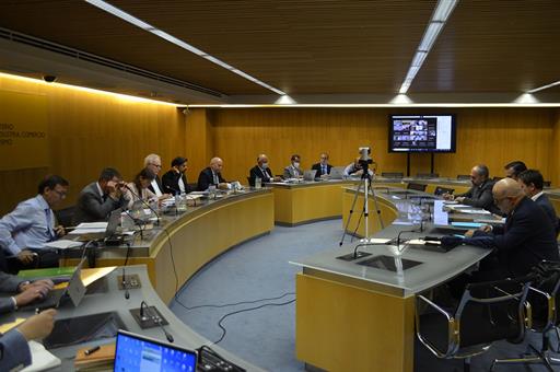 Reunión de la Mesa del Acero presidida por la ministra Reyes Maroto