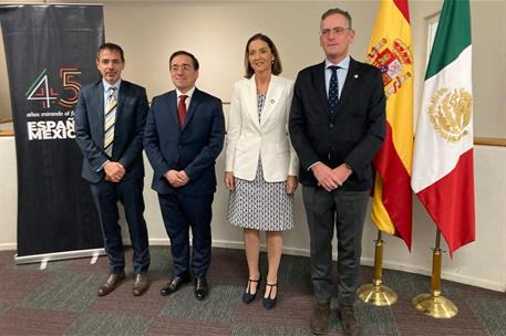 La ministra Reyes Maroto y el ministro José Manuel Albares, en México