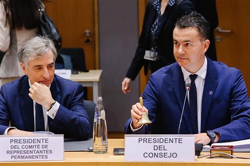 El ministro de Industria, Comercio y Turismo, Héctor Gómez, durante la reunión en Bruselas del Consejo Europeo de Competitividad