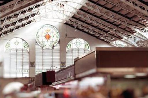 Interior de un mercado municipal