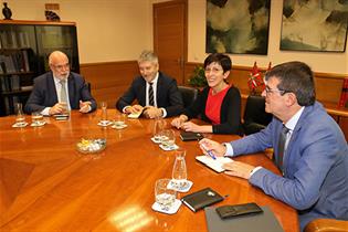 Grande Marlaska durante la reunión mantenida con Estefanía Beltrán