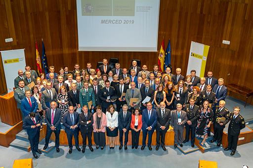 Foto de familia de los premiados