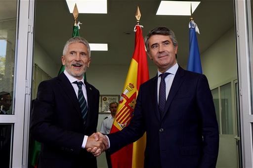 Los ministros del Interior de España, Fernando Grande-Marlaska, y de Administración Interna de Portugal, José Luís Carneiro
