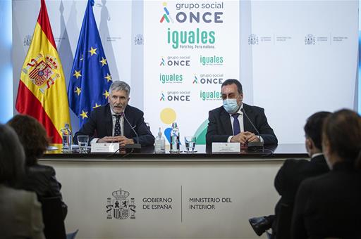 El ministro del Interior y el presidente de la ONCE firman un protocolo de colaboración