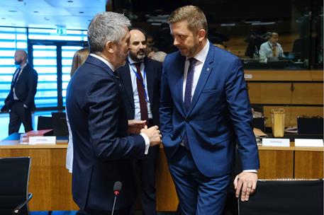 El ministro del Interior, Fernando Grande-Marlaska durante el Consejo de Ministros de Interior, celebrado en Luxemburgo.