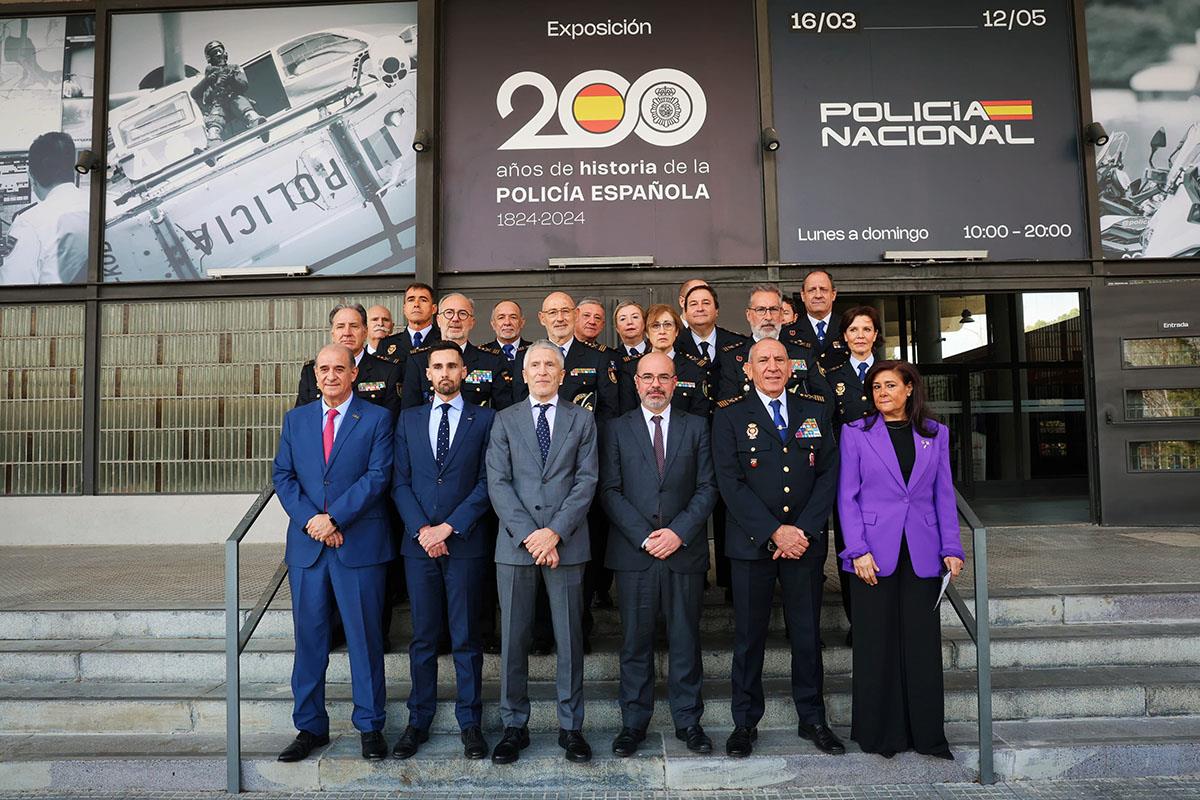 Imagen del artículo Grande-Marlaska celebra los dos siglos de historia que han llevado a la Policía Nacional a ser una institución crucial e indispensable de la democracia