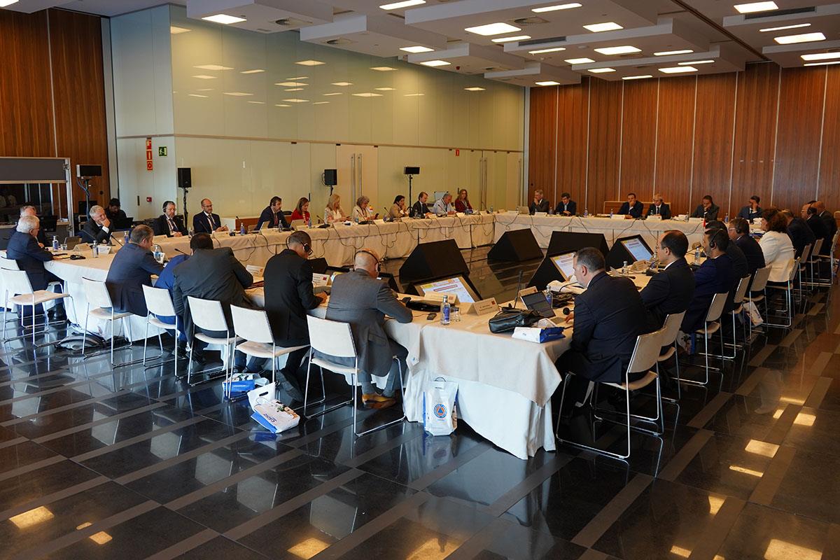 Los representantes de Marruecos y España durante la reunión