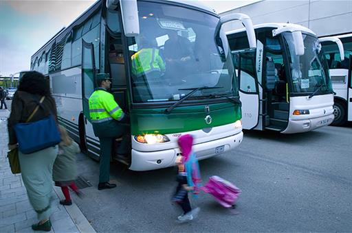 Control de tráfico en autobús escolar