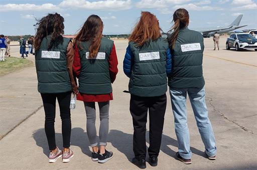 Personal de la Oficina de Asilo y Refugio