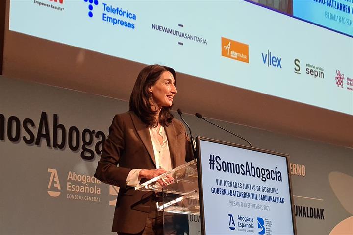 Llop anuncia que está a punto de ultimarse el anteproyecto de Ley Orgánica del Derecho a la Defensa