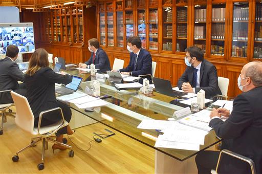 El ministro Juan Carlos Campo, presidiendo la Conferencia Sectorial de Justicia, telemática